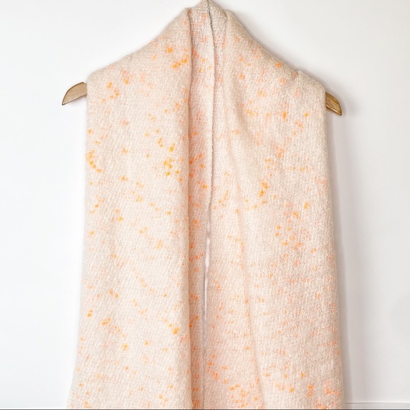 NWT DKNY Oversized Pop Neon Speckled Fringe Scarf - Picture 3 of 10